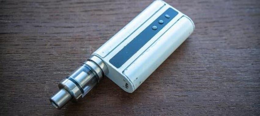 e zigarette liquid rechner online kostenlos nutzen für präzise Nikotinberechnung, PG und VG Mischung sowie Kostenvergleich